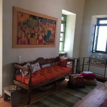 Lillian's Traditional House *