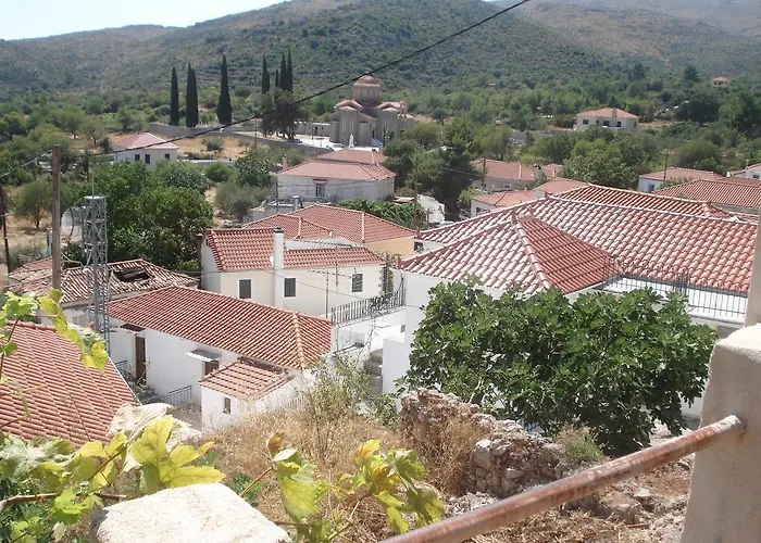 Lillian's Traditional House Kyparíssion