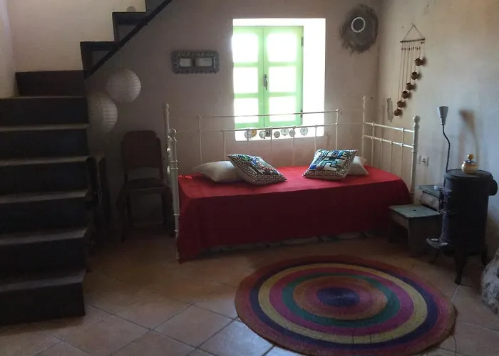 Feriehus Lillian's Traditional House Kyparíssion