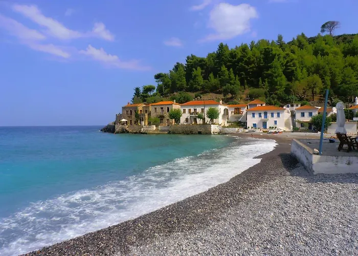 Feriehus Lillian's Traditional House Kyparíssion