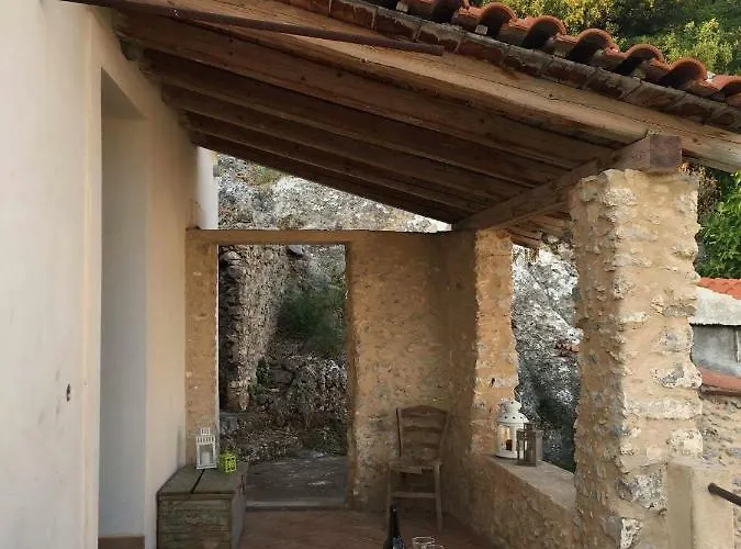 Lillian's Traditional House