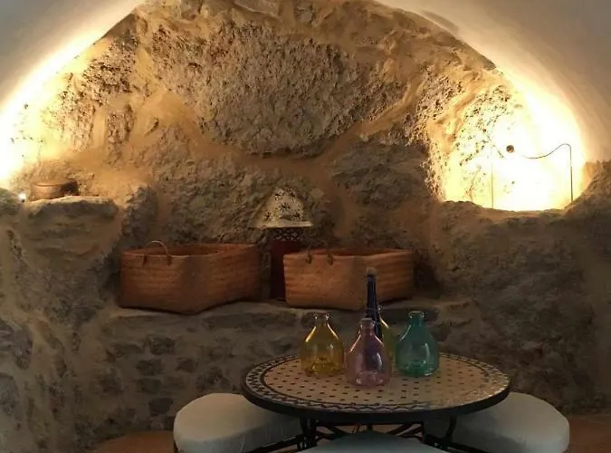 Feriehus Lillian's Traditional House Kyparíssion