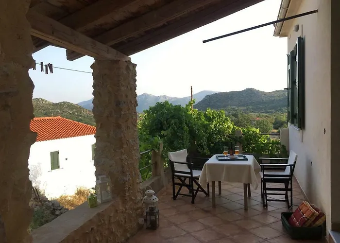 Lillian's Traditional House Feriehus