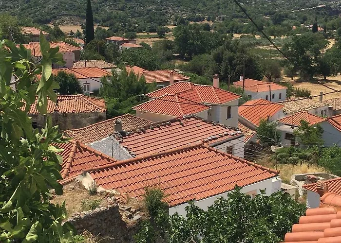 Lillian's Traditional House Feriehus Kyparíssion